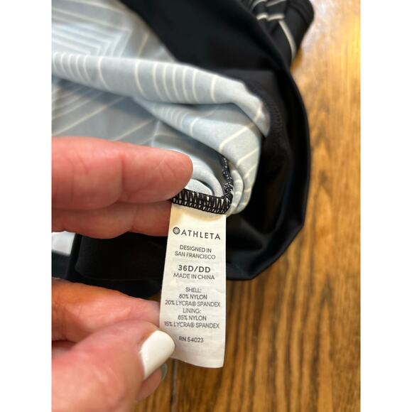 Athleta Bra Tankini Black & White Chevron Blouson Waist Underwire Sz 36D/DD - Picture 6 of 9